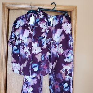 Womans 2 piece pajamas